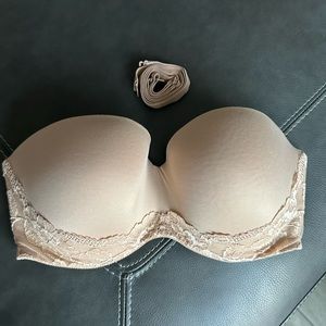 Victoria’s Secret Body by Victoria Strapless Bra Nude
